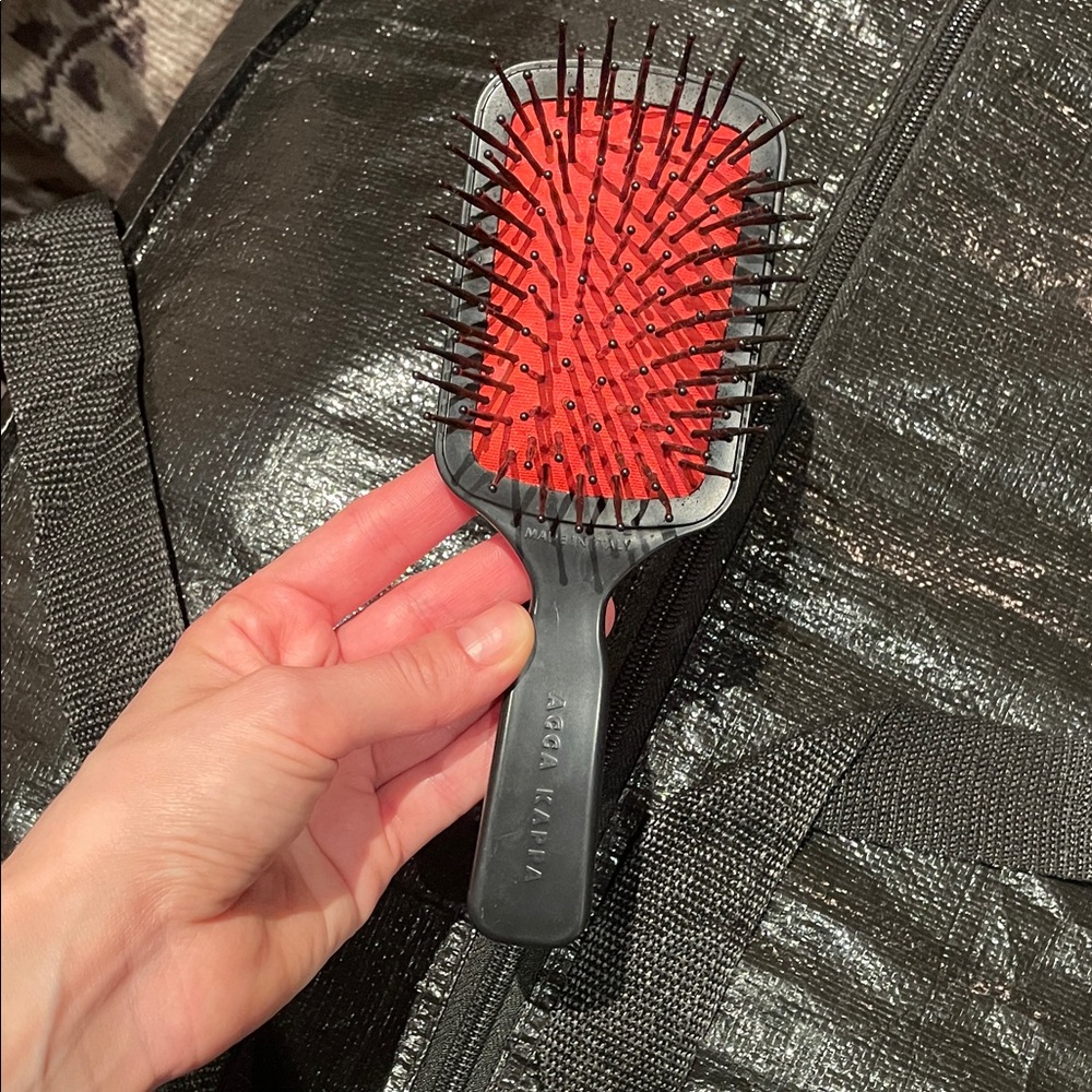 Acca kappa made in Italy Black & Red Paddle Hair Brush